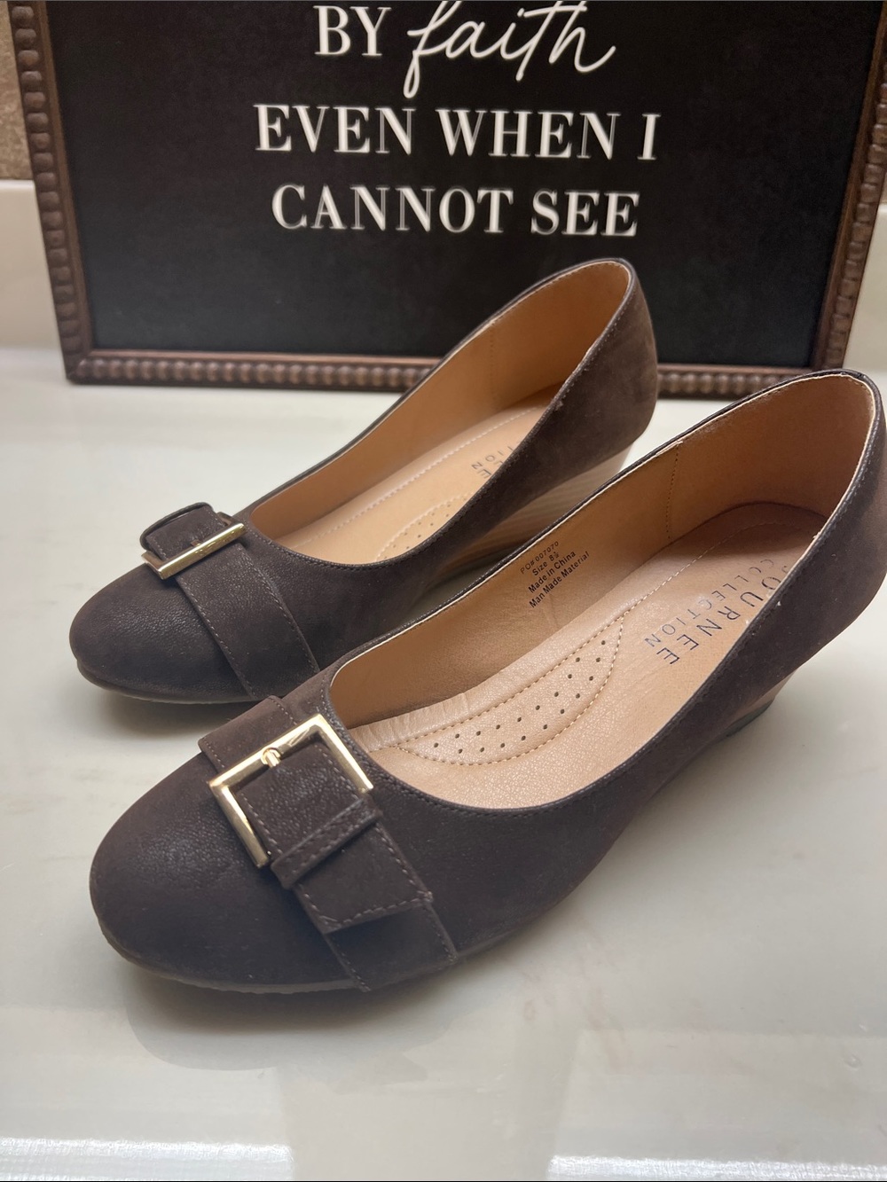 Journee Collection wedge/pump brown w/ gold-tone buckle. Size 8 1/2 fall/winter